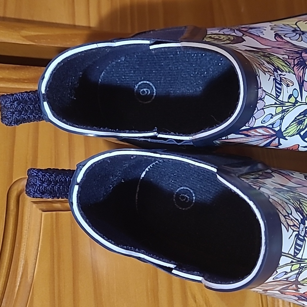 SakRoots Waterproof Floral Rain Booties 💐🌻🌷🌼🌹🌸 - Picture 6 of 10